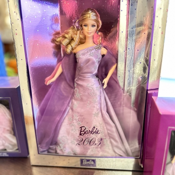 Bonus Full Set of 8 New Year's Collector Edition
2000, 2001, 2002, & 2003 Barbie - Picture 13 of 14
